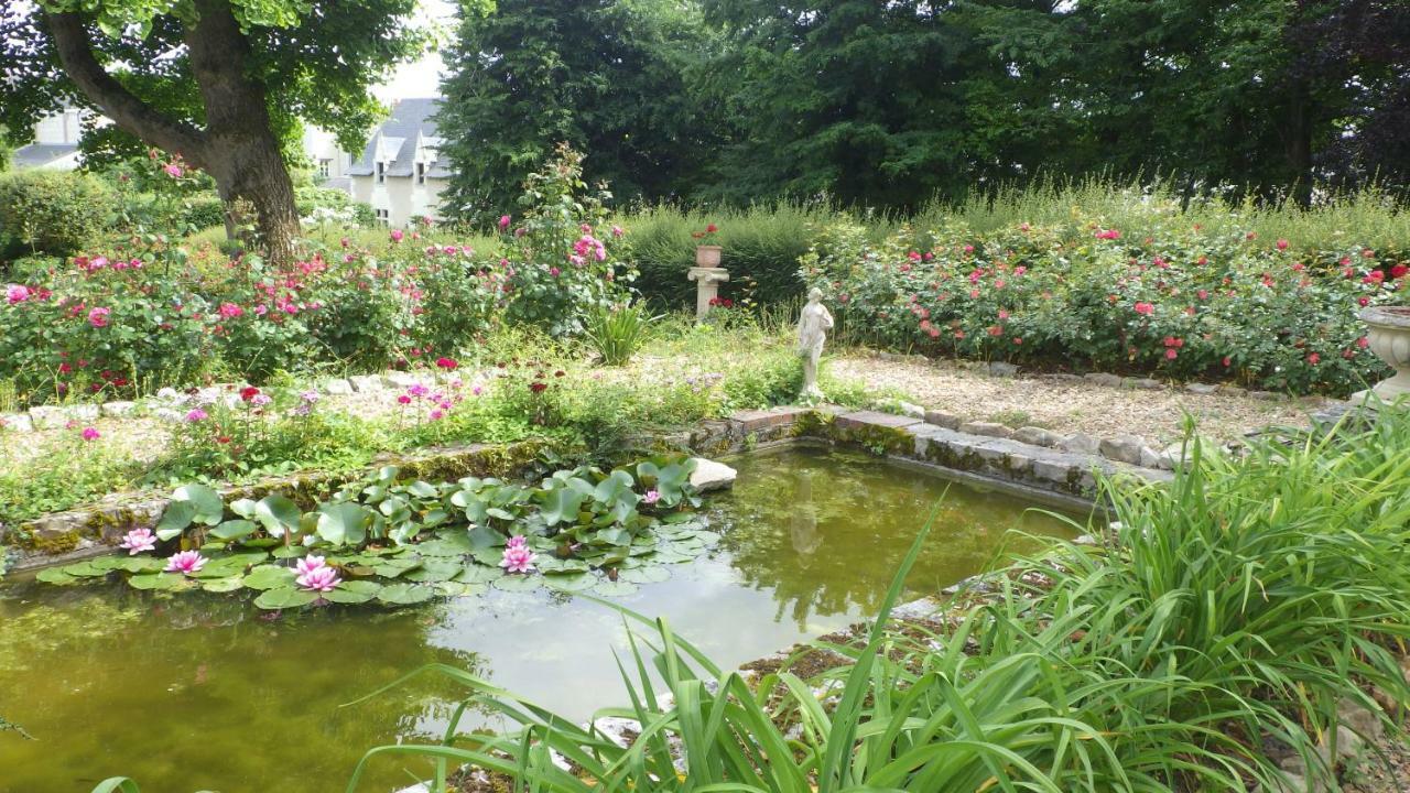 Bed and Breakfast Le Manoir De La Baldette Gennes-Val-de-Loire Екстер'єр фото